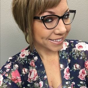 Meet your Posher, Jennifer